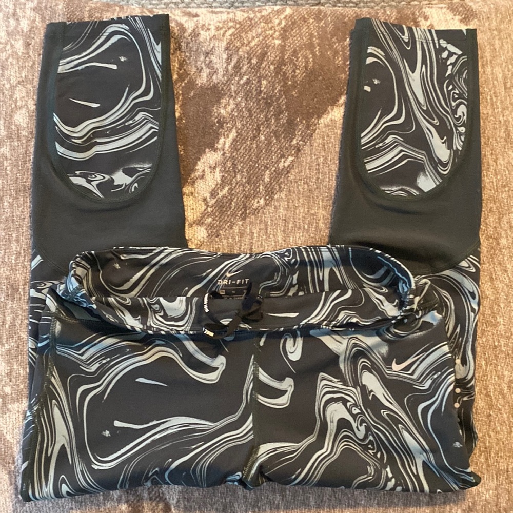 Nike Dri-Fit running capris. NWOT women’s XL